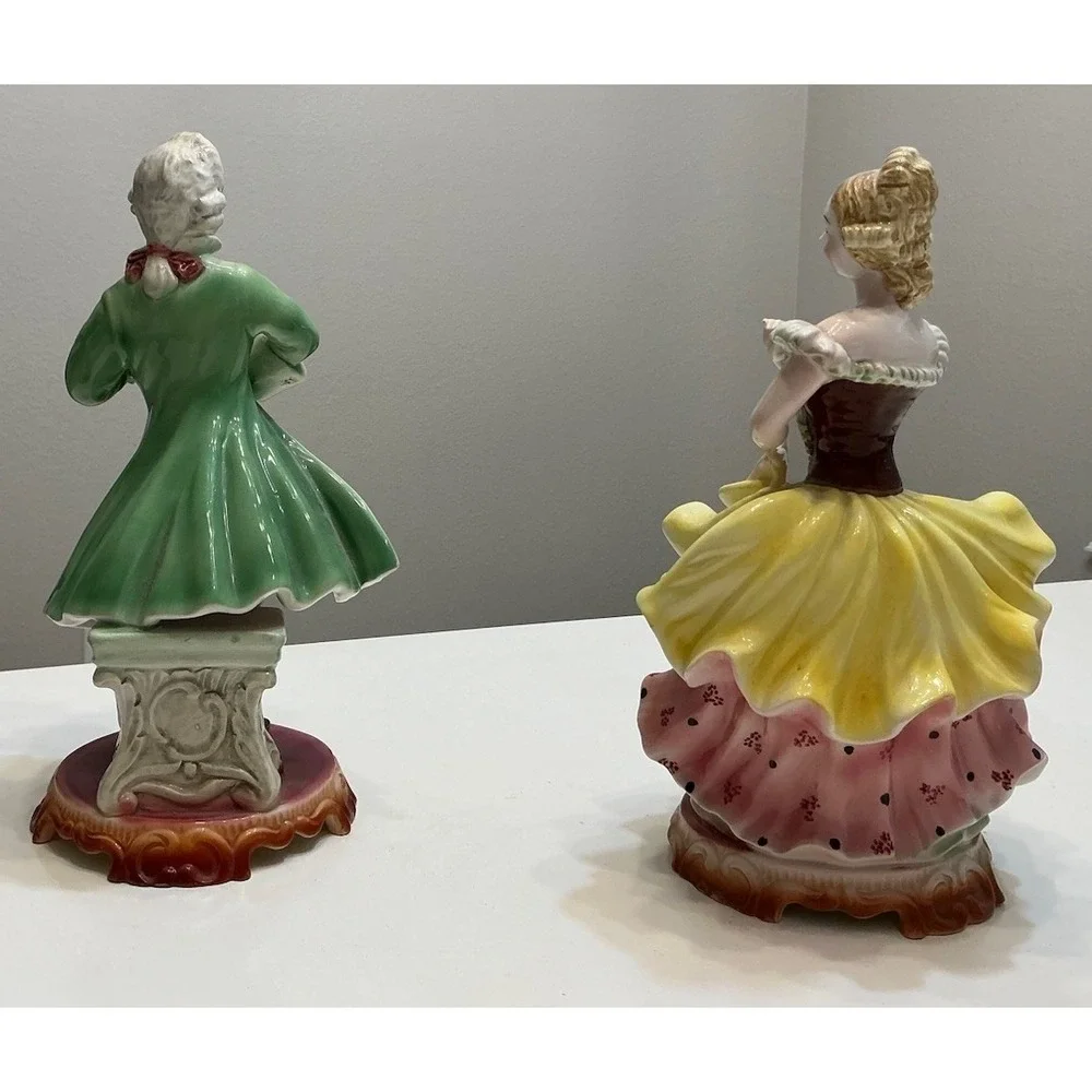 Vintage Italian Porcelain Figurines Pair Made in Italy Capodimonte Style Set 2 - Picture 3 of 13